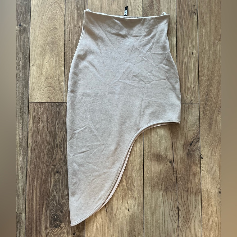 Elegant Asymmetrical Beige Skirt Boutique US XS/0
